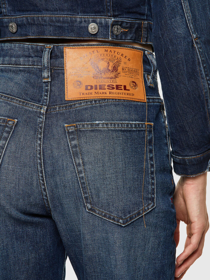 DIESEL WOMAN JEANS D-Reggy Straight - Image 3
