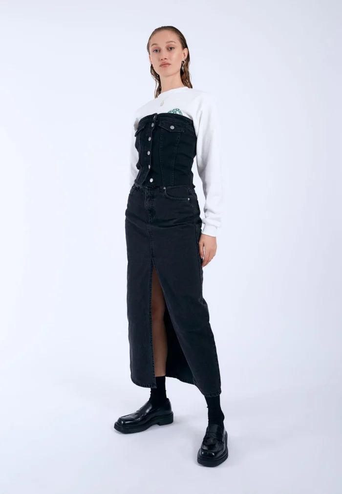 DRDENIM MYRA SKIRT BLACK USED - Image 4