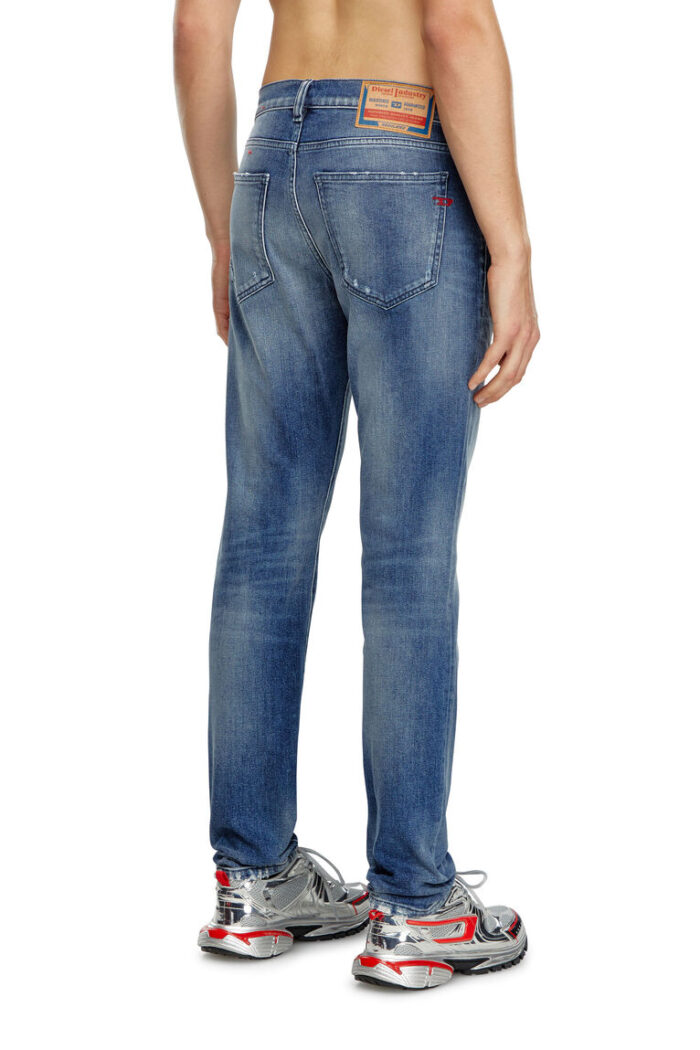 DIESEL MENS SLIM JEANS 2019 D-STRUKT - Image 4