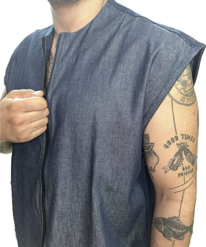 TWIN BLACK SLEEVELESS SHIRT WITH ZIPPER JEAN BLUE - Image 4