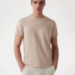 GUESS MENS T-SHIRT SMALL LOGO BEIGE