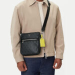 GUESS MENS SHOULDER BAG ALL OVER PRINT