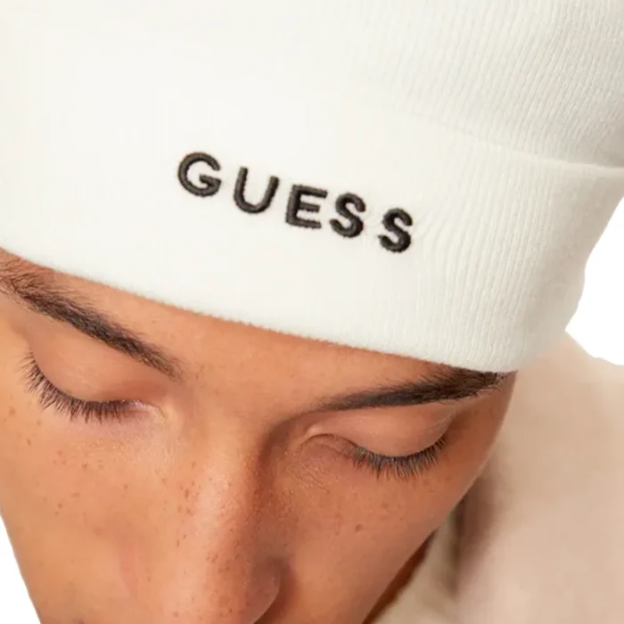 GUESS BINO BEANIE WHITE - Image 4